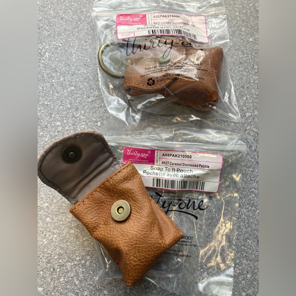Thirty-One Snap to it Pouch Key chain